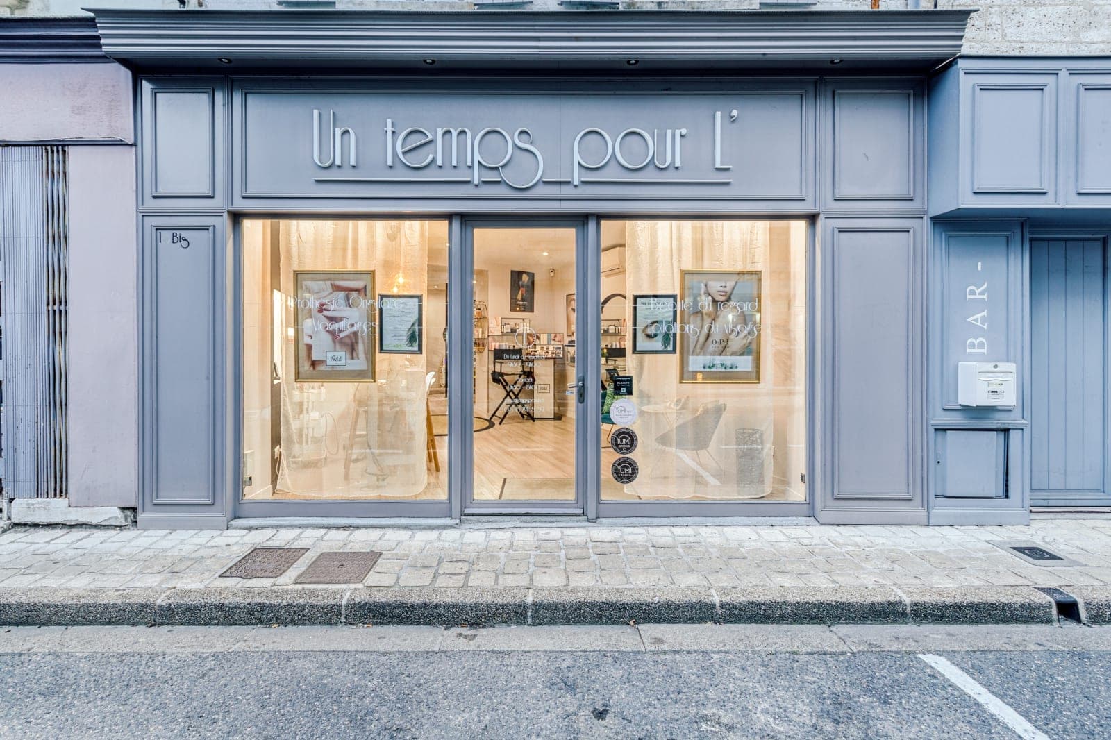 La façade du salon Bio'T (Un temps pour L'), 13 bis Rue Victor Hugo à Barbezieux
