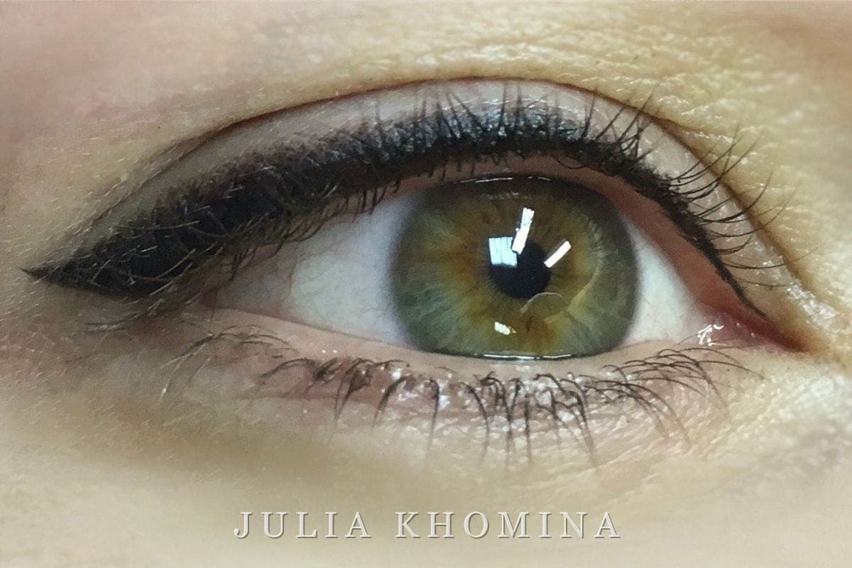 Eye-liner permanent — gros plan du trait