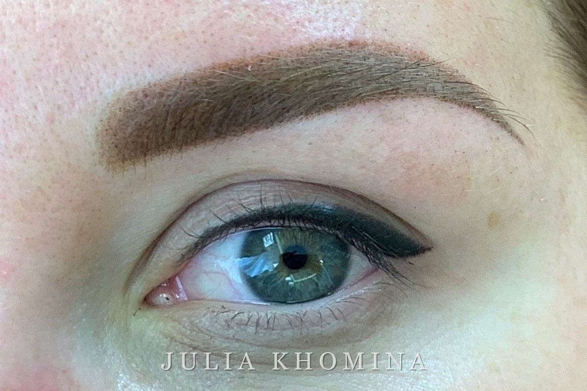 Eye-liner permanent — gros plan du trait